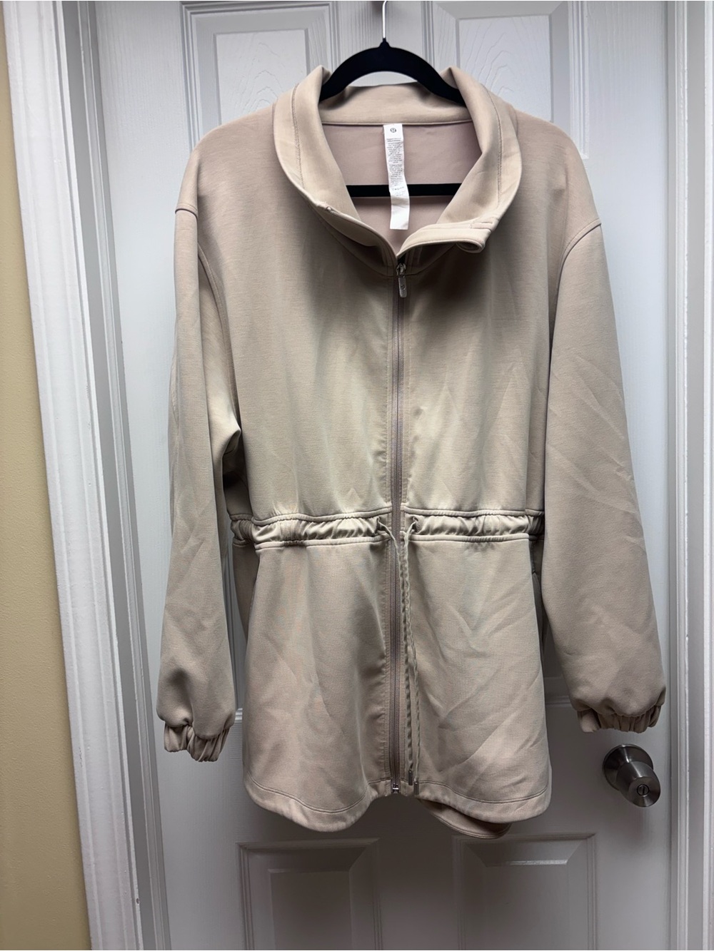 Lululemon Softstreme Cinch-Waist Full-Zip Jacket Bone Beige Size 14